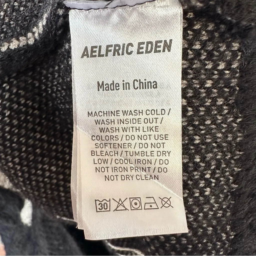 Aelfric Eden Bunny Rabbit Cardigan Sweater Unisex Medium Oversize Easter Novelty - Image 8