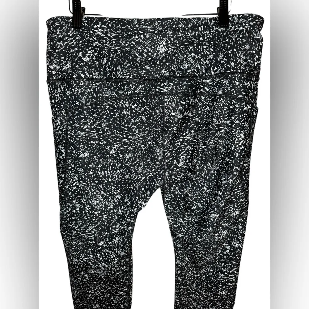 Athleta Ultimate Stash 7/8 Tight Size 1X Storm Black and White - Image 7