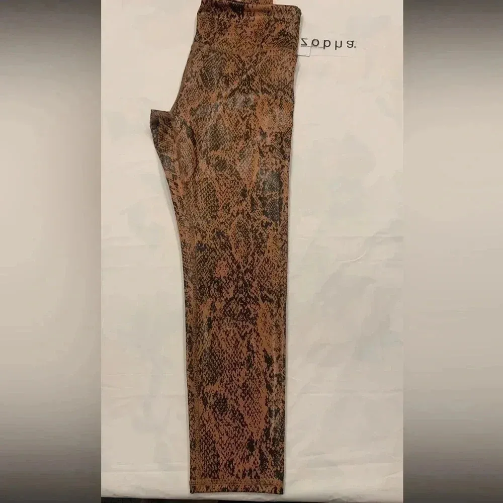 Zobha Taylor Sport Bra + High Rise Shine Legging Size L - Image 5