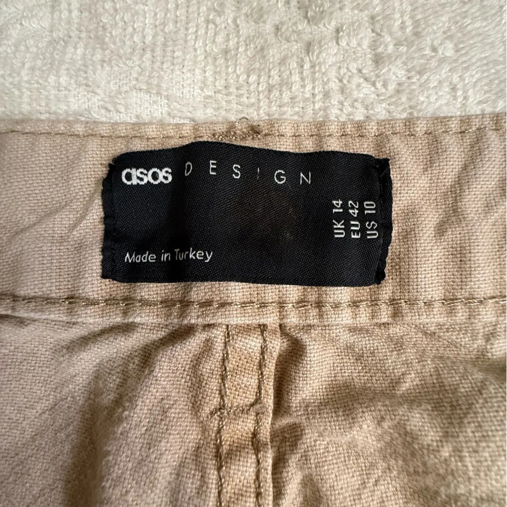Asos Design women Beige Pants Tan Size 10 - Image 4