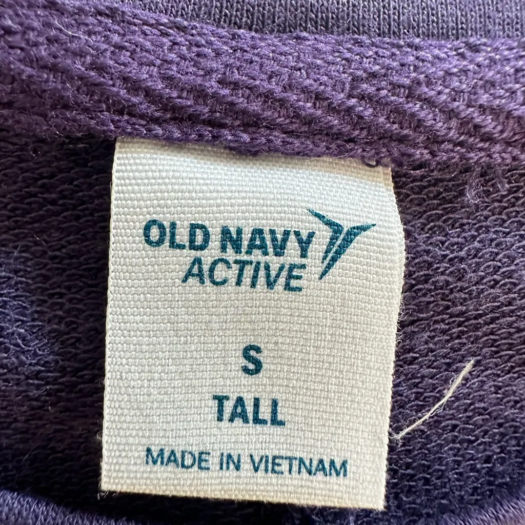 Old Navy Active Long sleeve Performance Top (1026) - Image 9