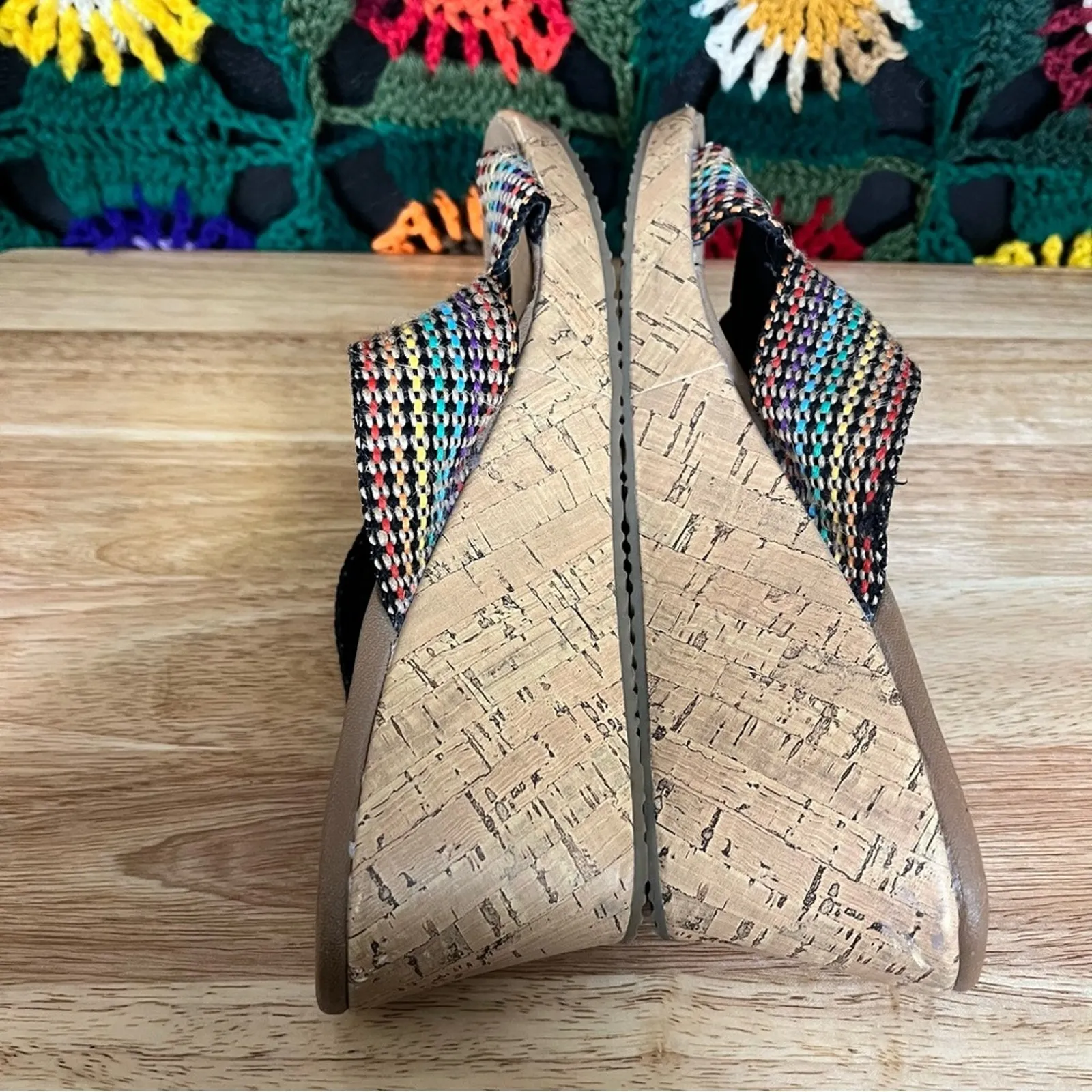 Skechers Luxe Foam Multi Color‎ Strap Wedge Size 10 - Image 12