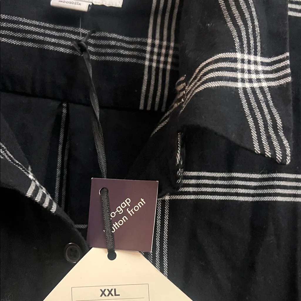 2X Black Checkered button down light flannel style Shirt - Image 3