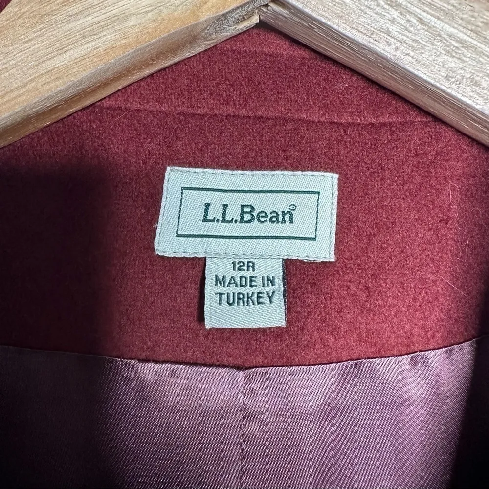 L.L. Bean Wool Cashmere Two Button Blazer Size 12 - Image 5