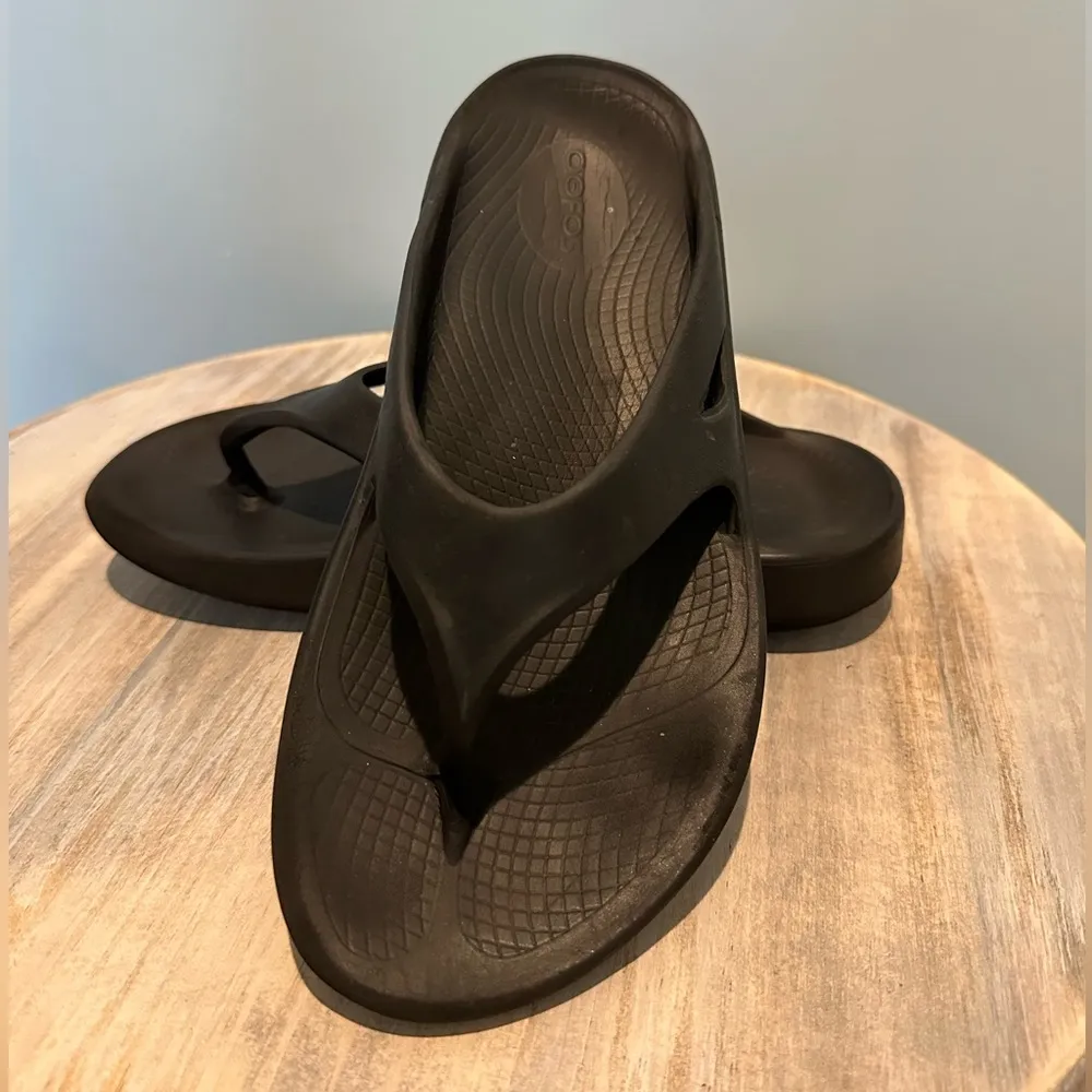 OOFOS original black sandal Unisex Men’s 5 Women’s 7 - Image 11