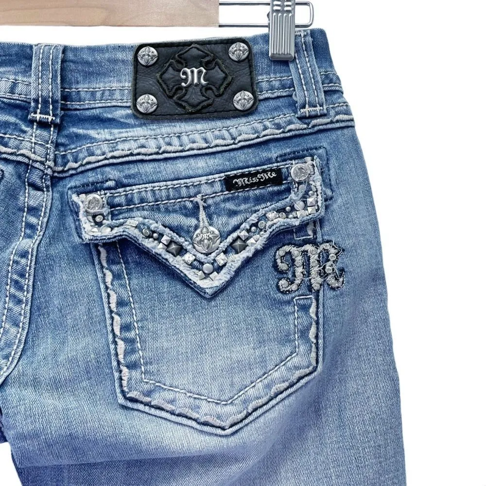 Miss Me Cropped Jeans Straight Leg Mid Light Wash Y2K Back Flap Jeans Size 27 - Image 9