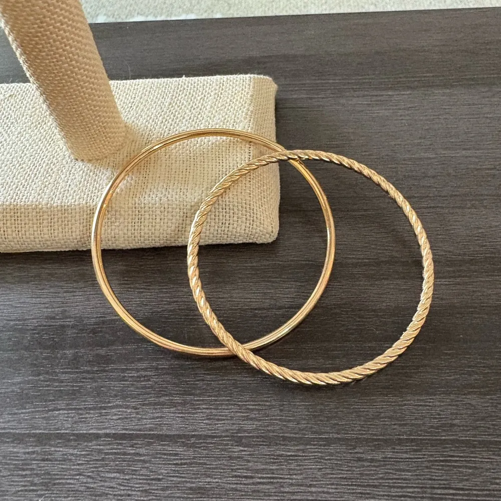 Two Gold Bangle Bracelets - Image 2