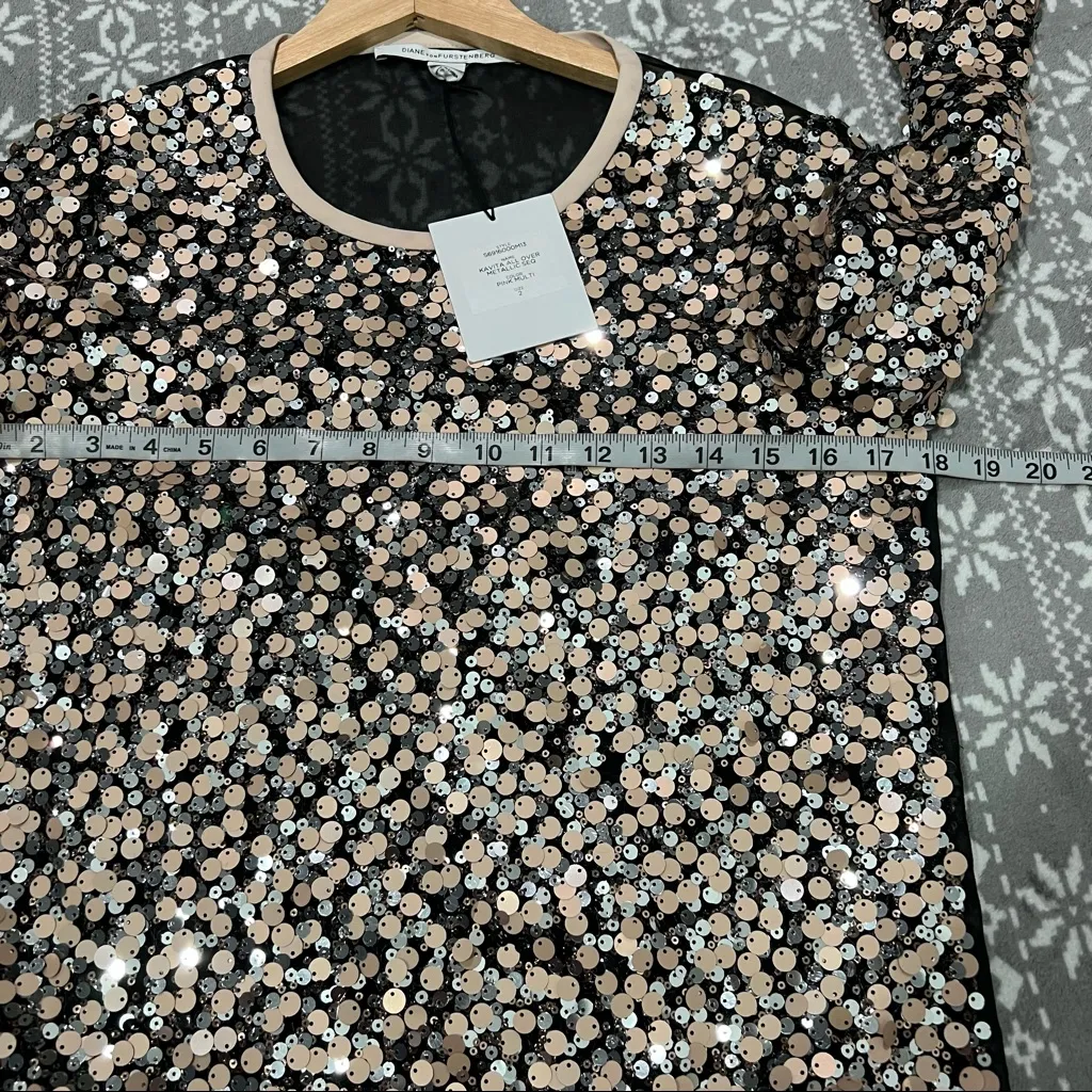 Diane Von‎ Furstenberg Kavita All Over Metallic Sequin Top Sheer Back Size 2 - Image 9