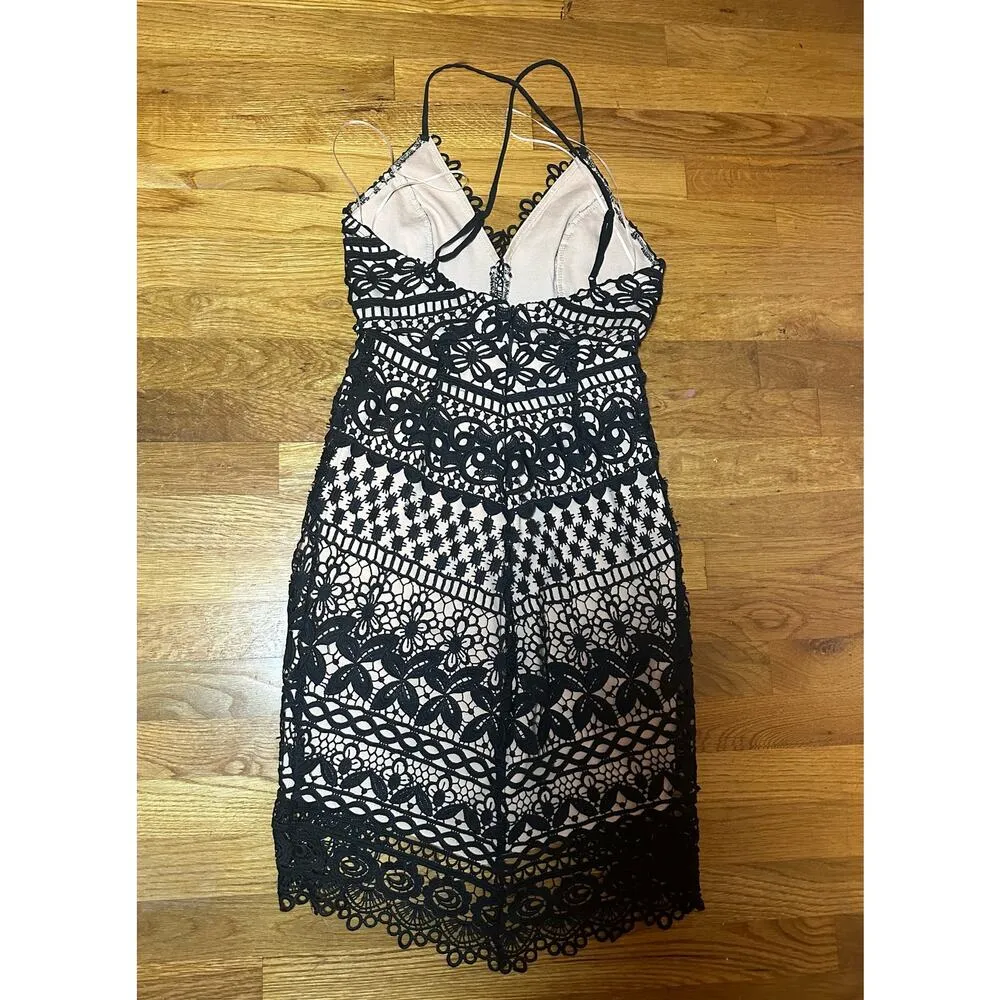 ASTR Women’s Small Black Nude Lace Low Back Backless  Dress Cocktail Party Dress - Image 5