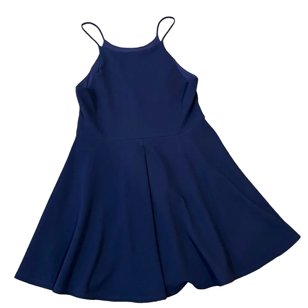 FINN AND CLOVER blue dress size large sleeveless lace accents - Image 3