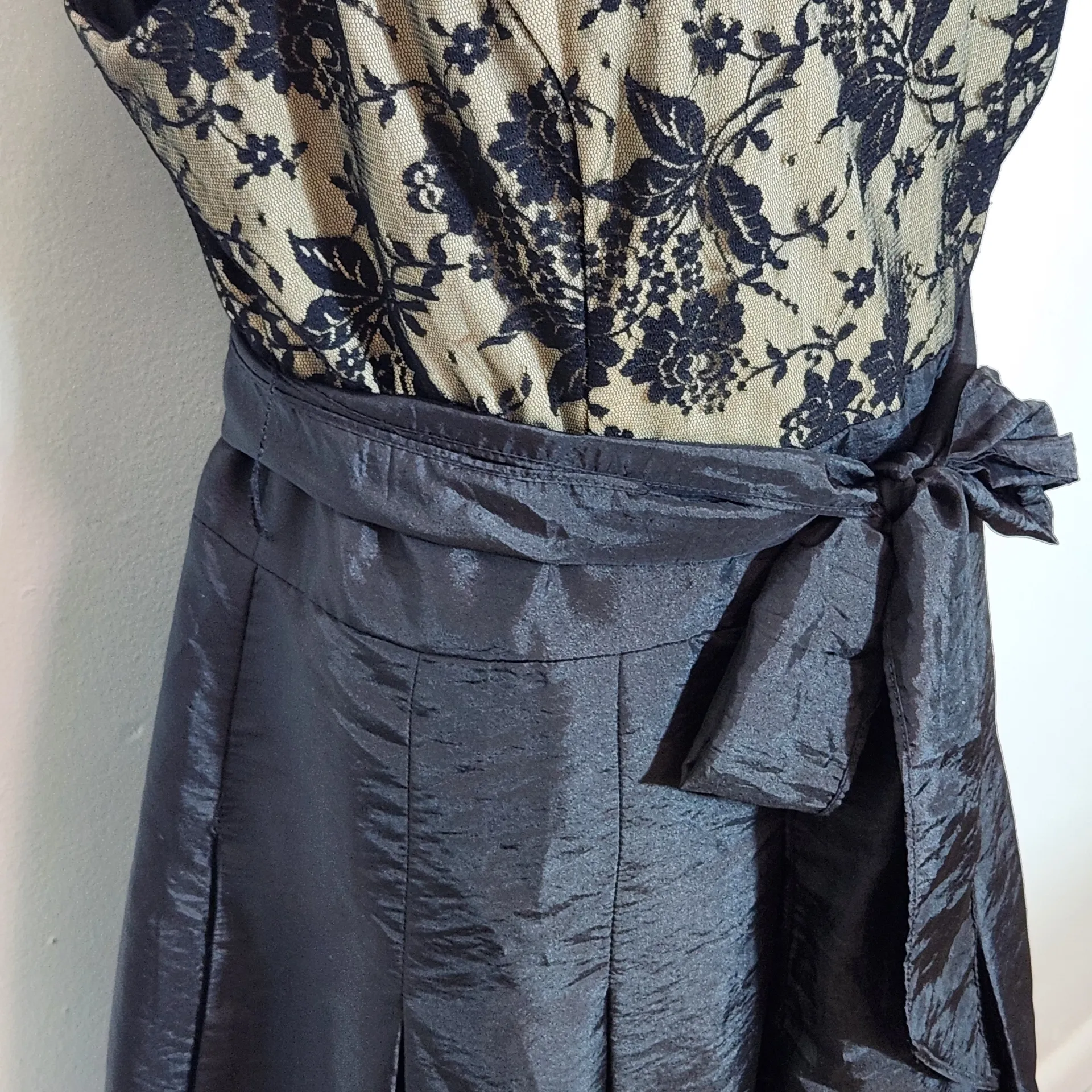 Evan-Picone Black Lace Sleeveless Cocktail Dress Size 12 Wedding Guest Dress - Image 5