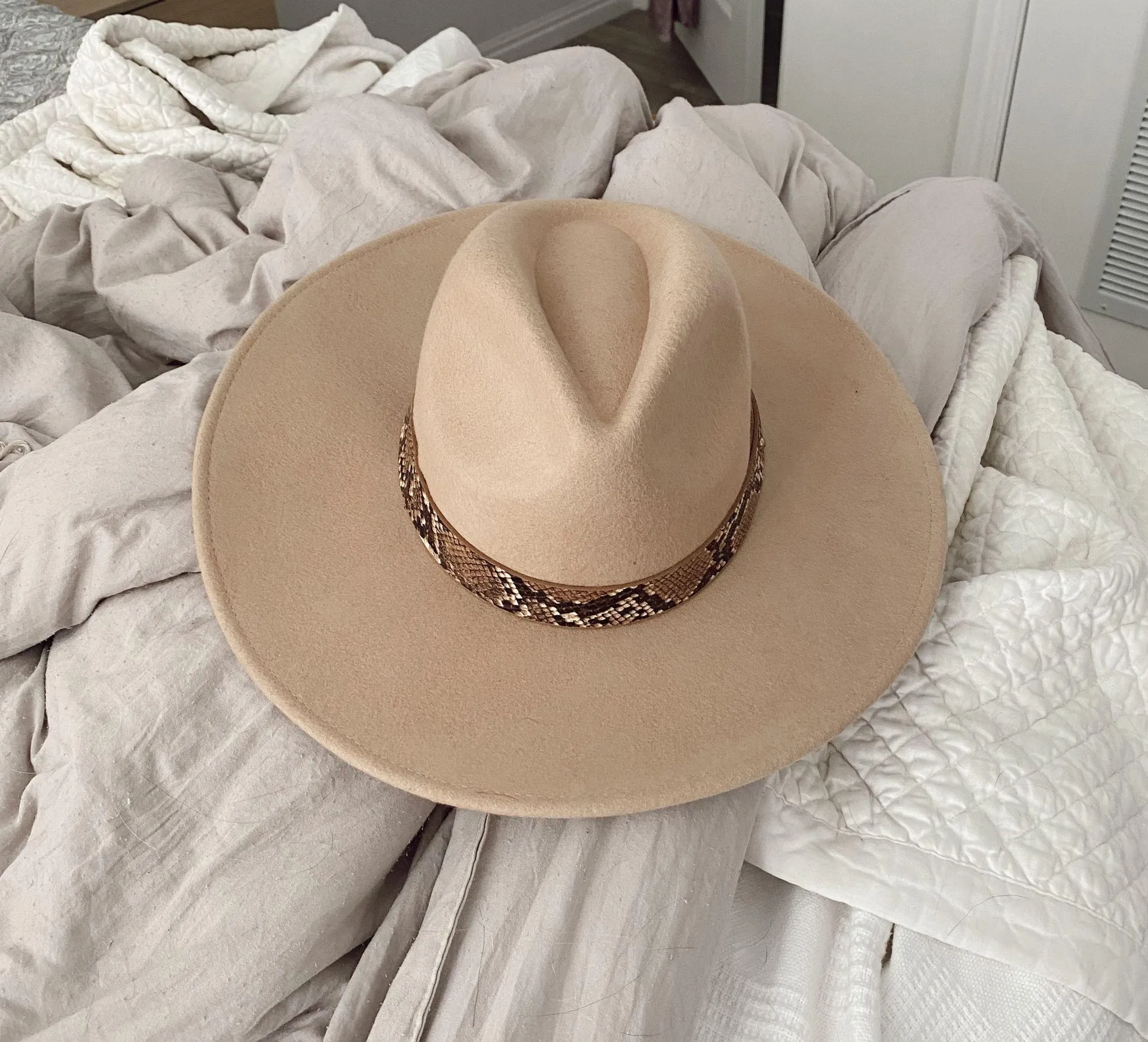 Vintage Wool Hat - Image 2