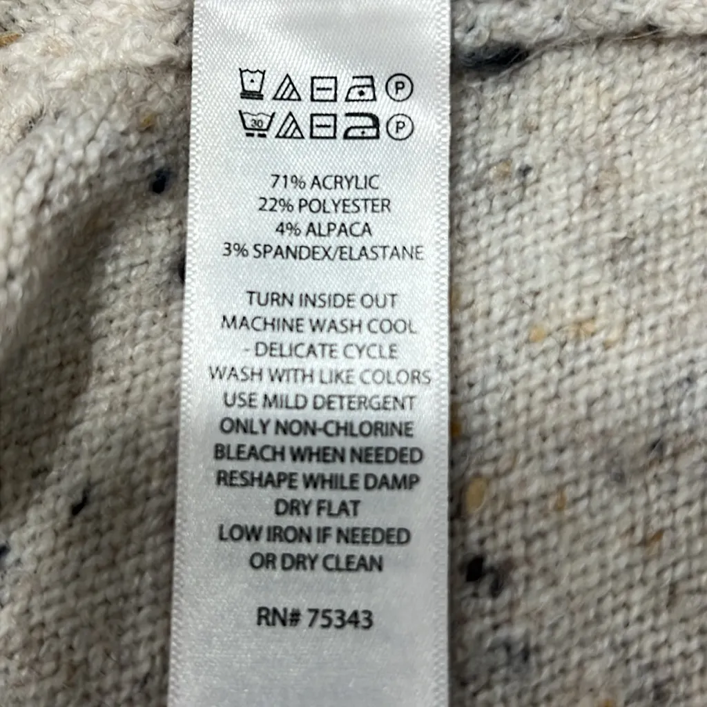 Jessica Simpson  Oversized Cowl Neck Hi-Low Sweater, Size Medium - Image 10