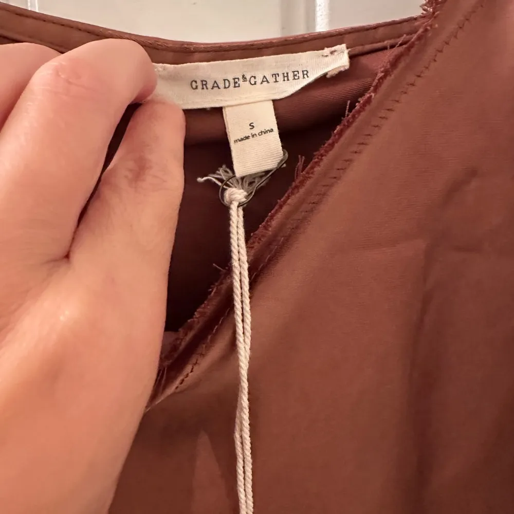 Brown Fitted Sleeveless Camisole - Image 3