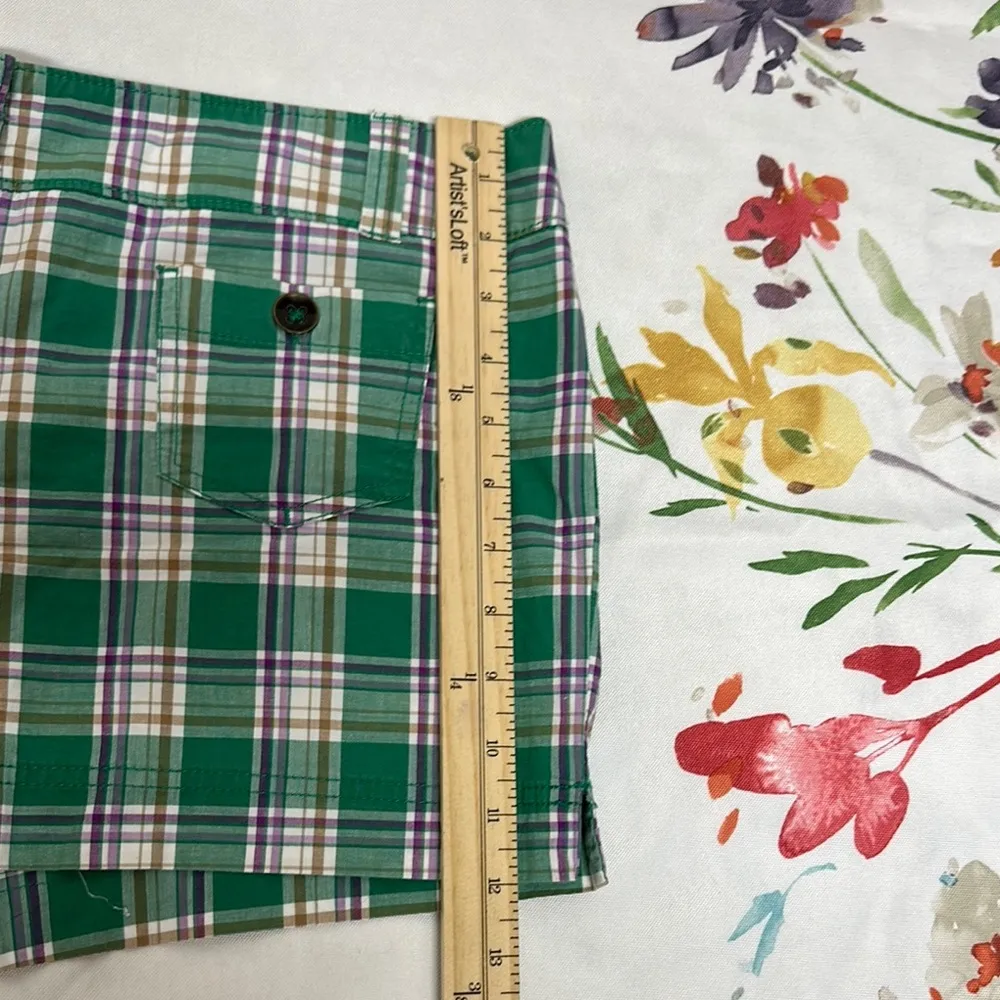 New York & Company Green and Purple Plaid Shorts Size 8 - Image 5