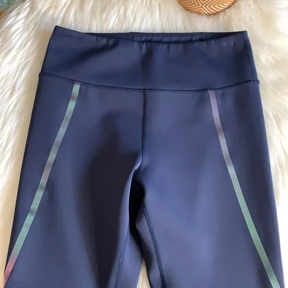 kendall & kylie • iridescent stripe athleisure leggings - Image 18