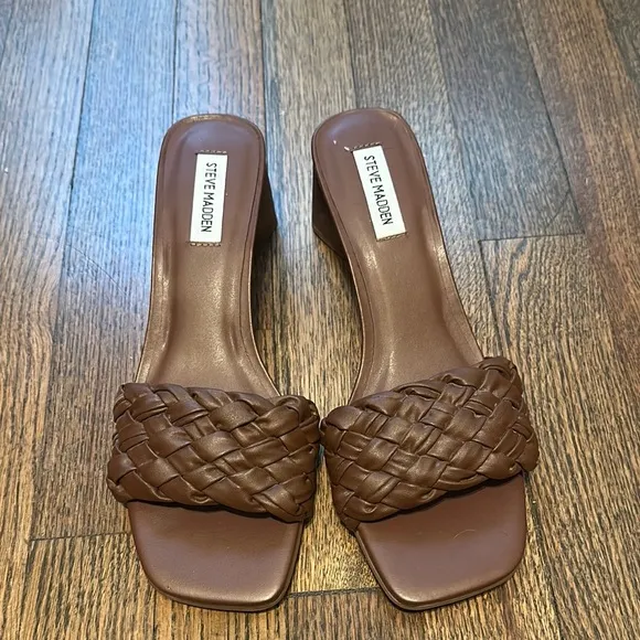 Steve Madden Brown Woven Leather Mules size 9 - Image 2