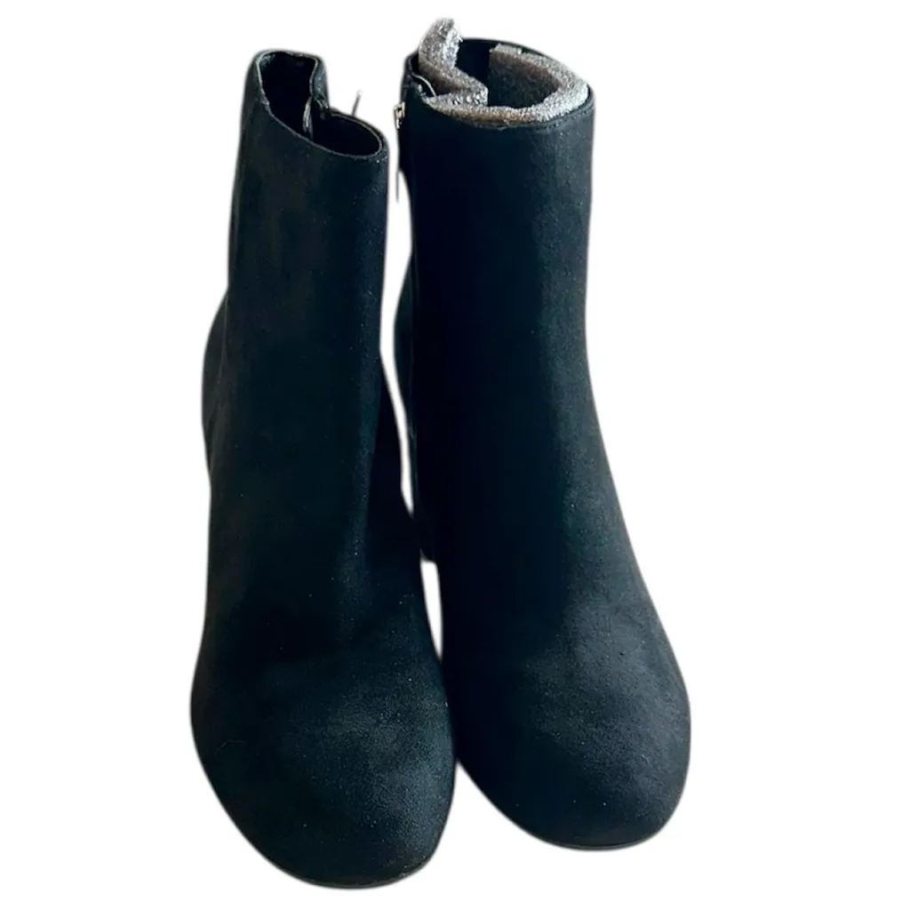 NIB Marc Fisher Black Ankle Booties - Size: 8.5 - Image 9