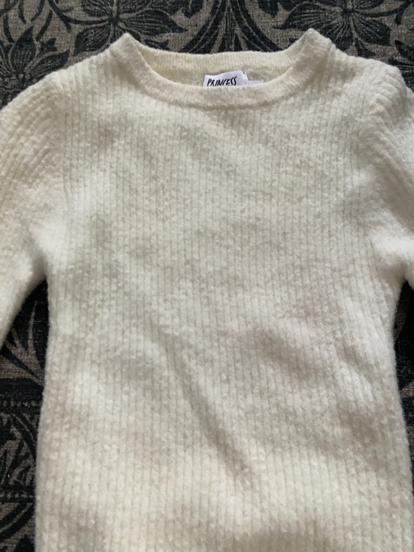 Jesica Sweater White - Image 7