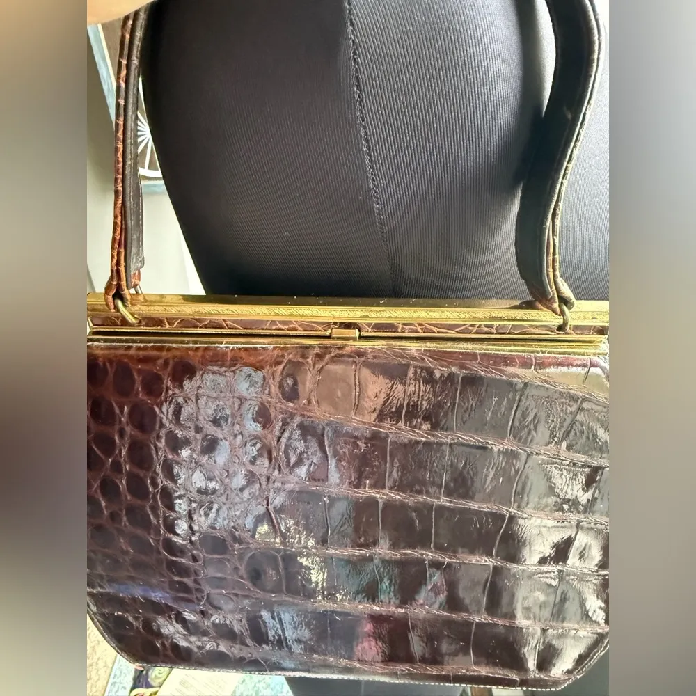Vintage 50/60s Bellestone brown alligator leather clasp frame purse - Image 14