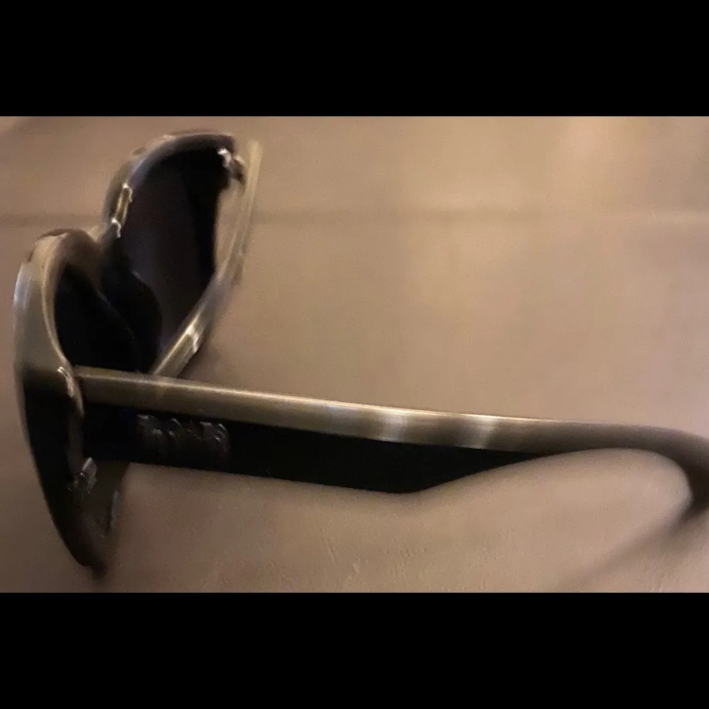 Floats Sunglasses!! Black - Image 2