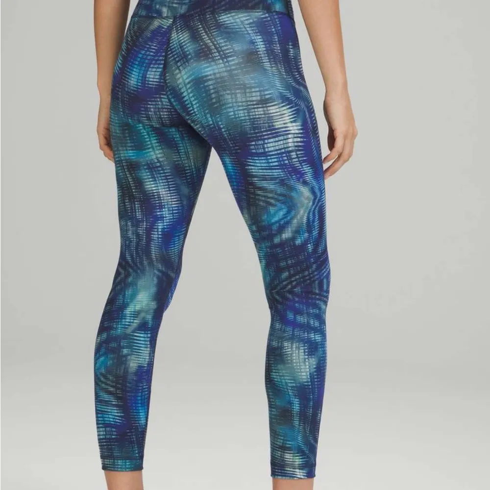 Lululemon Wunder Train HR Tight 25” Foil - Image 2