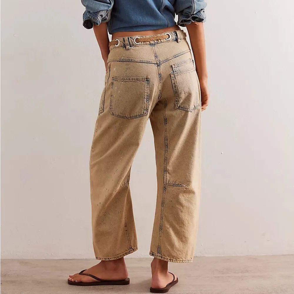 Free People Moxie Pull-On Low Slung Barrel Jeans in Cowboy Size 27 NWT - Image 2