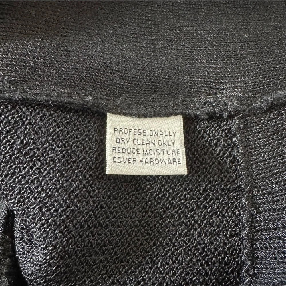 St. John  Evening Blazer In Black Button Closure Satin Pockets size 8 - Image 6