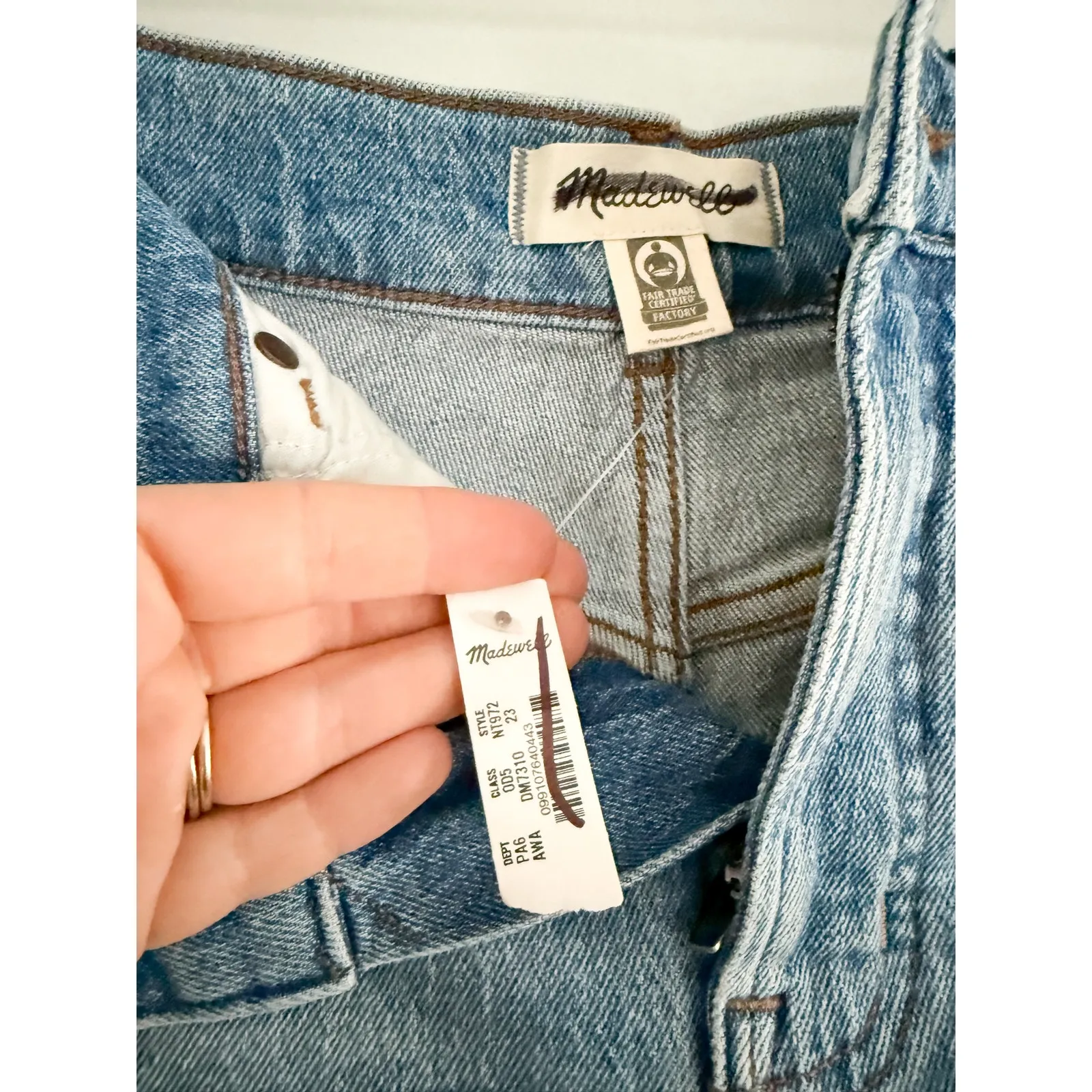 Madewell | NWT Perfect Vintage Mid-Length Jean Shorts Altoona Wash | Sz 23 - Image 8