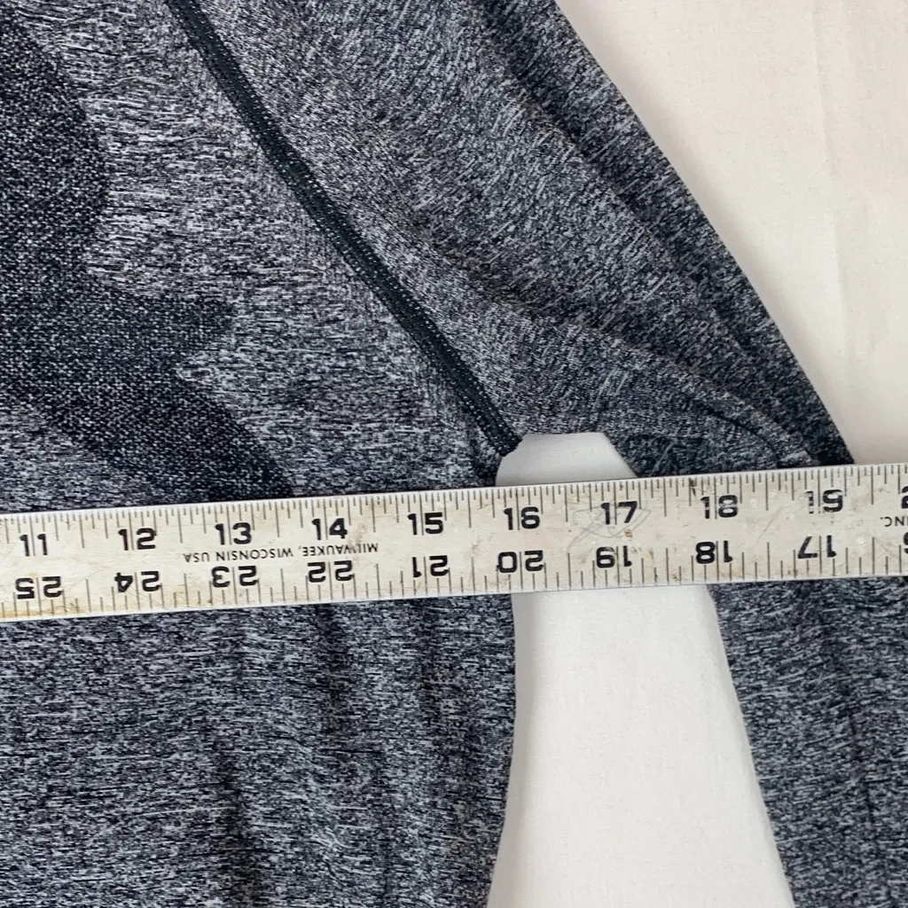 Oiselle size medium flyte Charcoal Heather Long Sleeve Shirt running athletic - Image 5