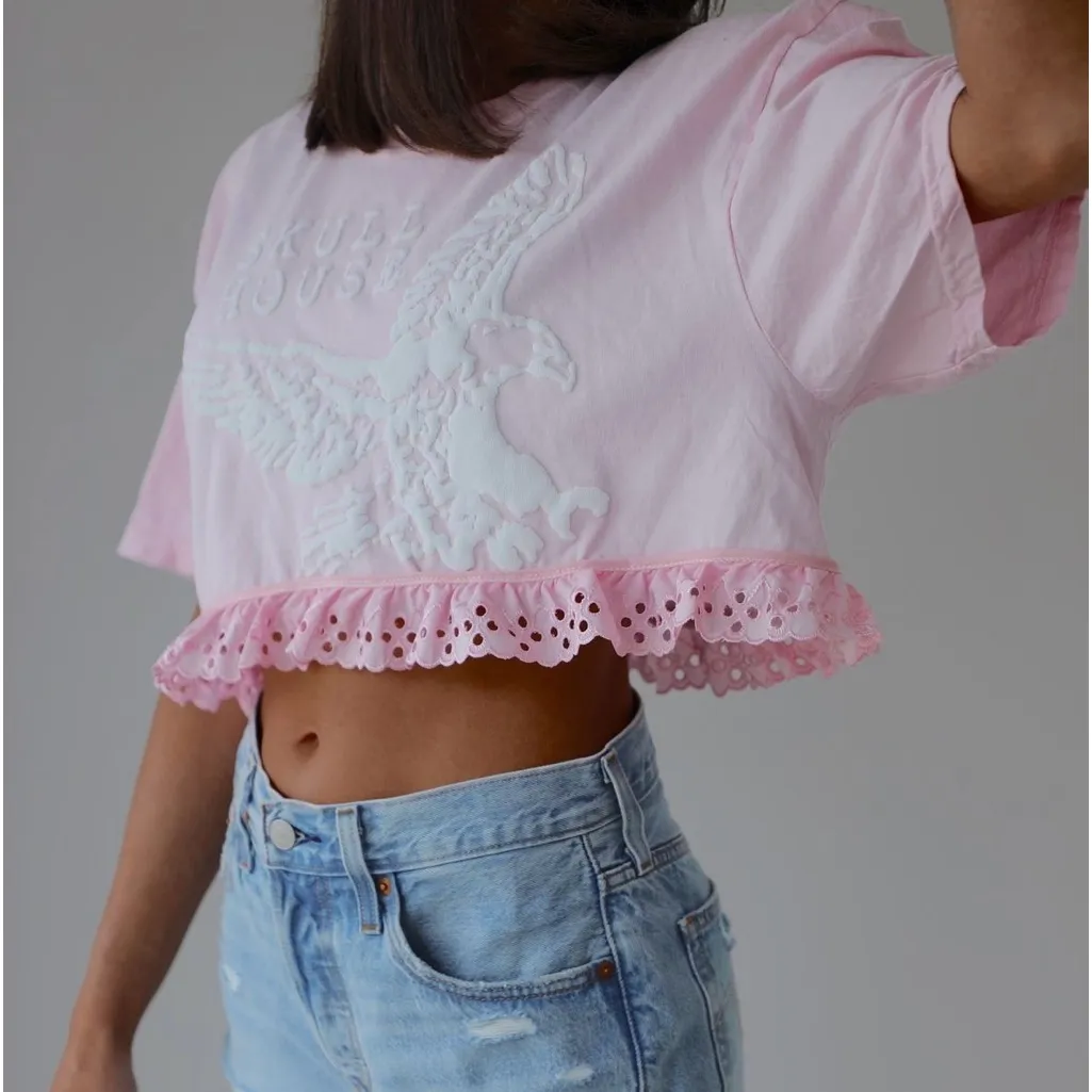 New Skull house Designs Ruffle Tee Pink Size M - Image 2