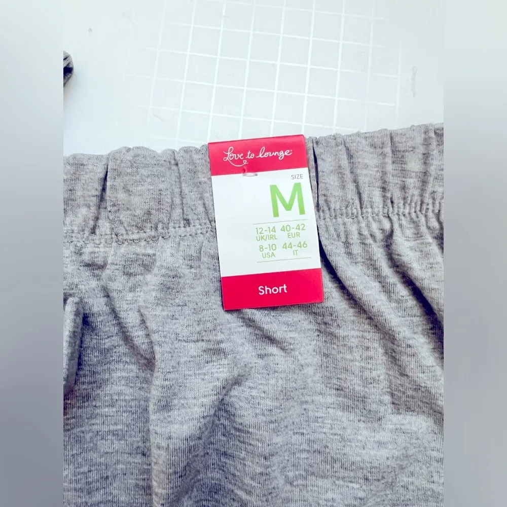 NWT Love to Lounge PJ shorts, size M - Image 2