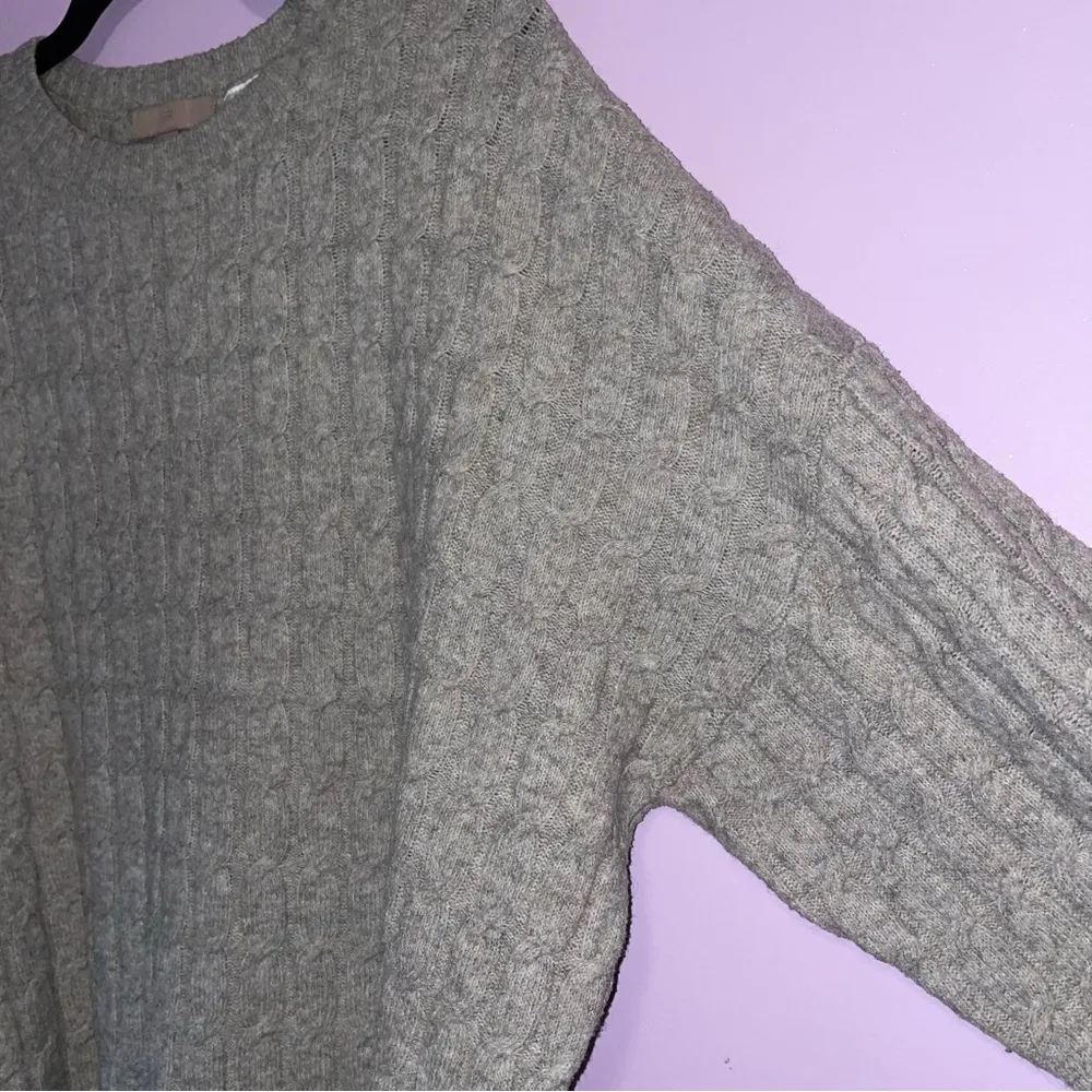 H&M  L Wool Blend Cable Knit Sweater Gray - Image 2