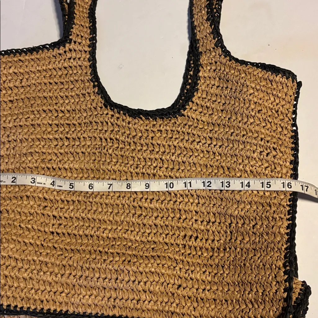 TAN WITH BLACK STRAW TOTE BAG
LARGE SIZE TOTE PRELOVED NICE BEACH/MARKET BAG - Image 6