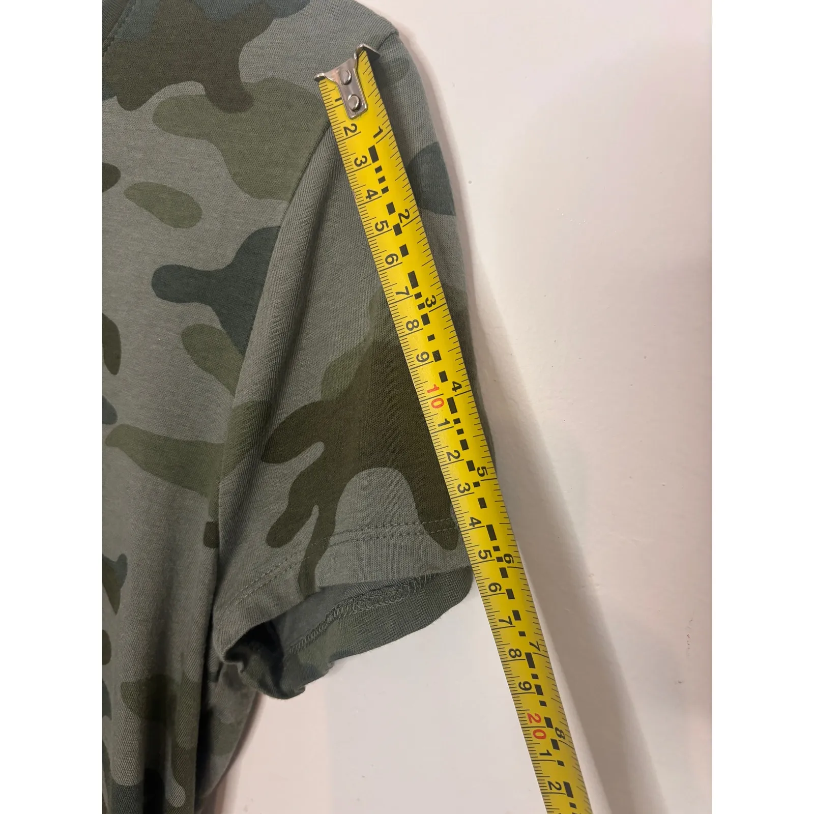 GAP Green Camo Favorite TShirt Women's Size M Short Sleeve Crew Neck Casual - Image 8