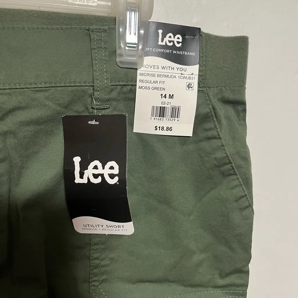 Lee Men's Olive Cargo Shorts - Image 2