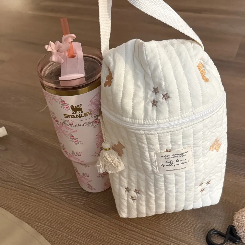 NWOT Quilted bear embroidered beige organizer bag - Image 5