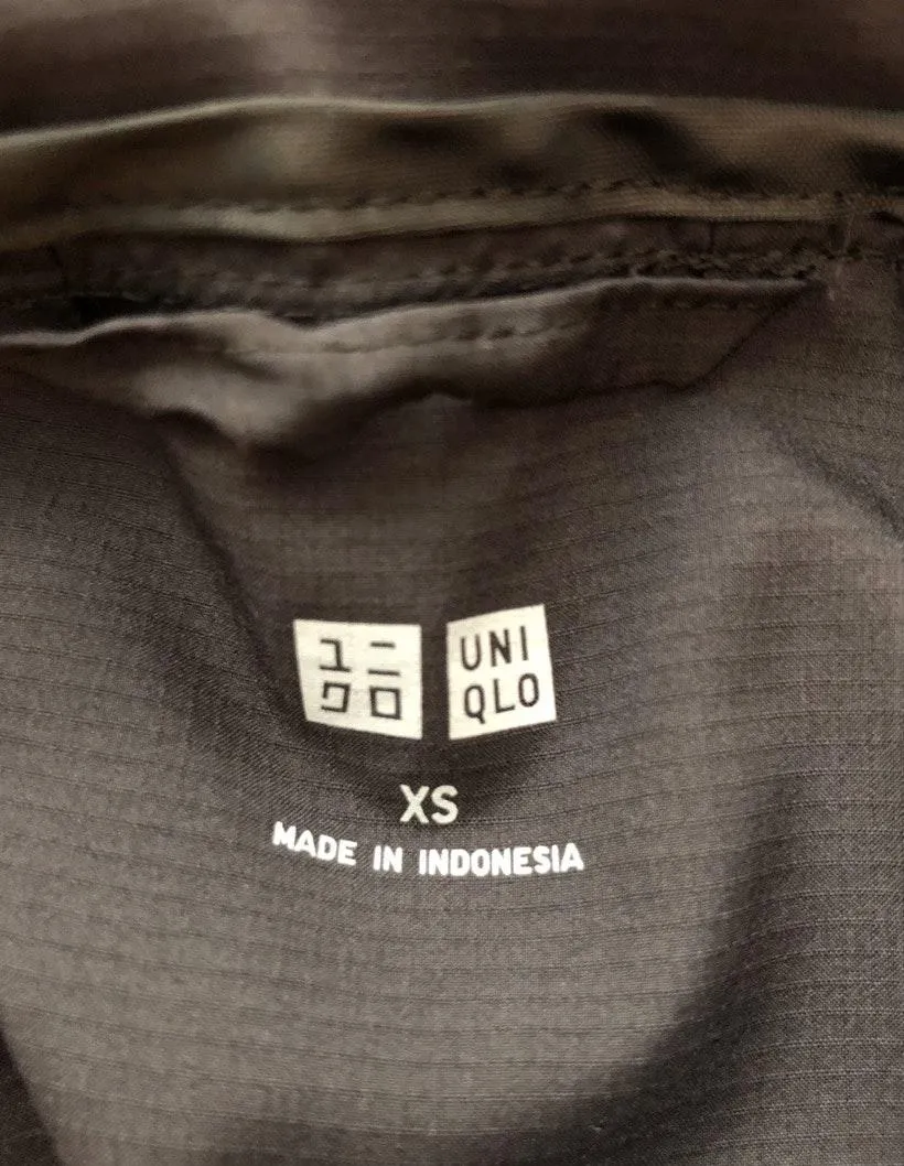 Uniqlo Black Running Jacket - Image 4