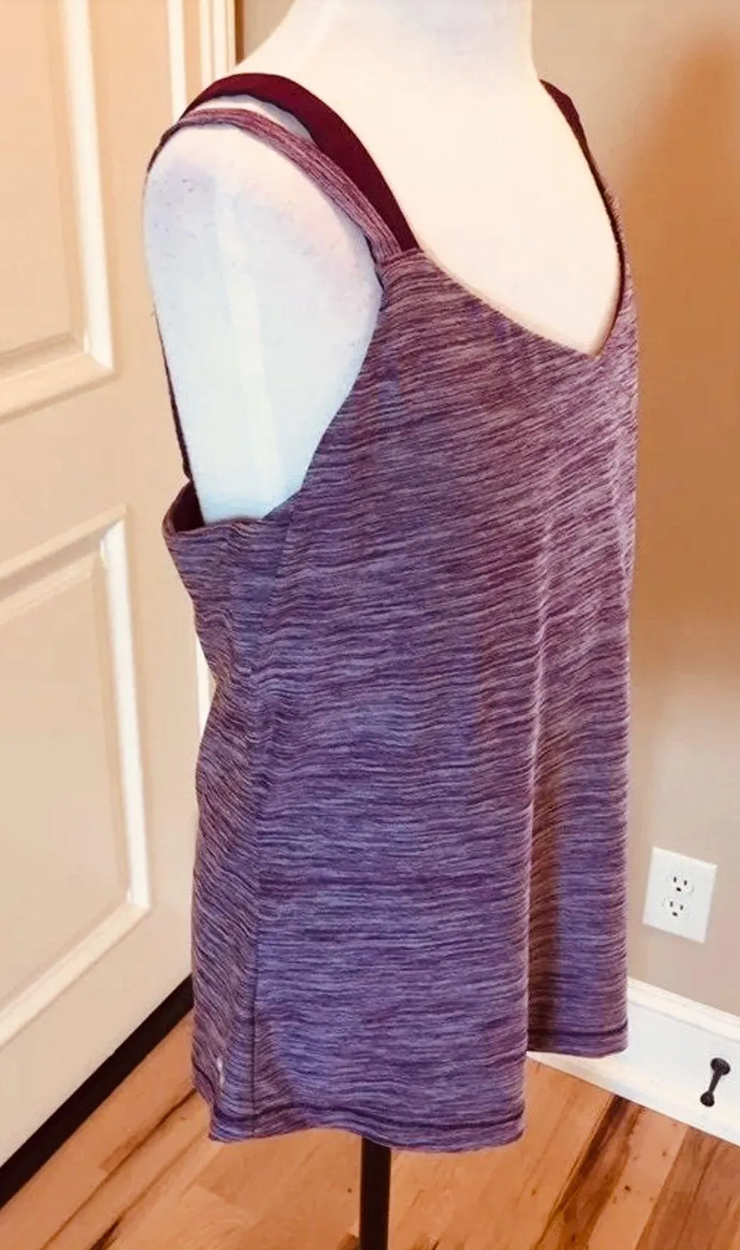 Tank Performance Athletic Top Purple Womens Medium - Image 4