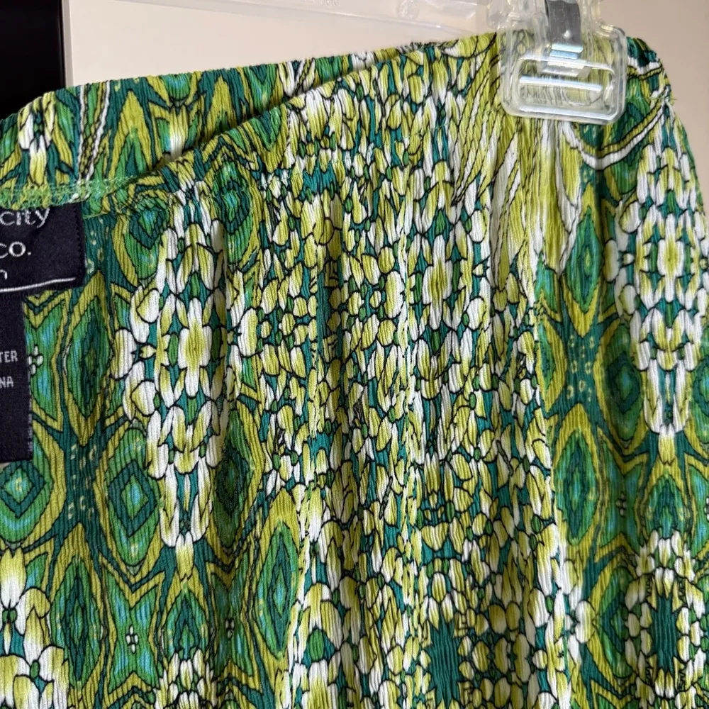 Woman Skirt Floral Boho Textured Stretch Kiwi Kelly Green Office Corpcore Flowy Size 0X - Image 5