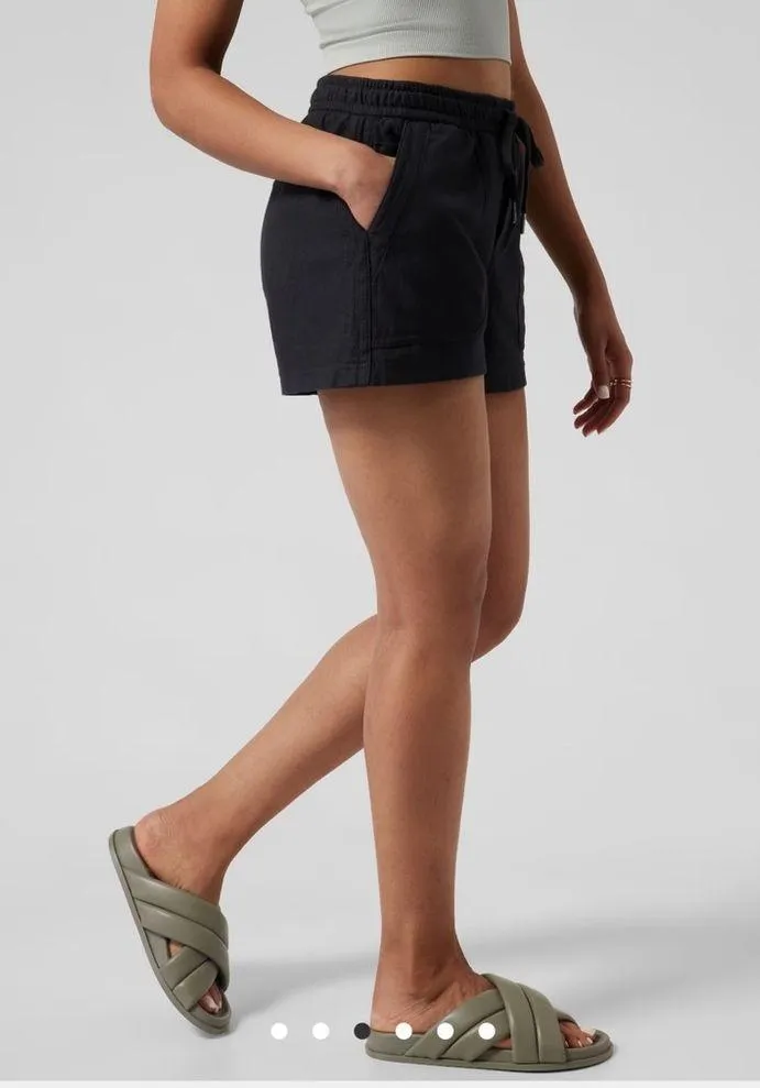 Athleta Farallon Midi short black size small - Image 13