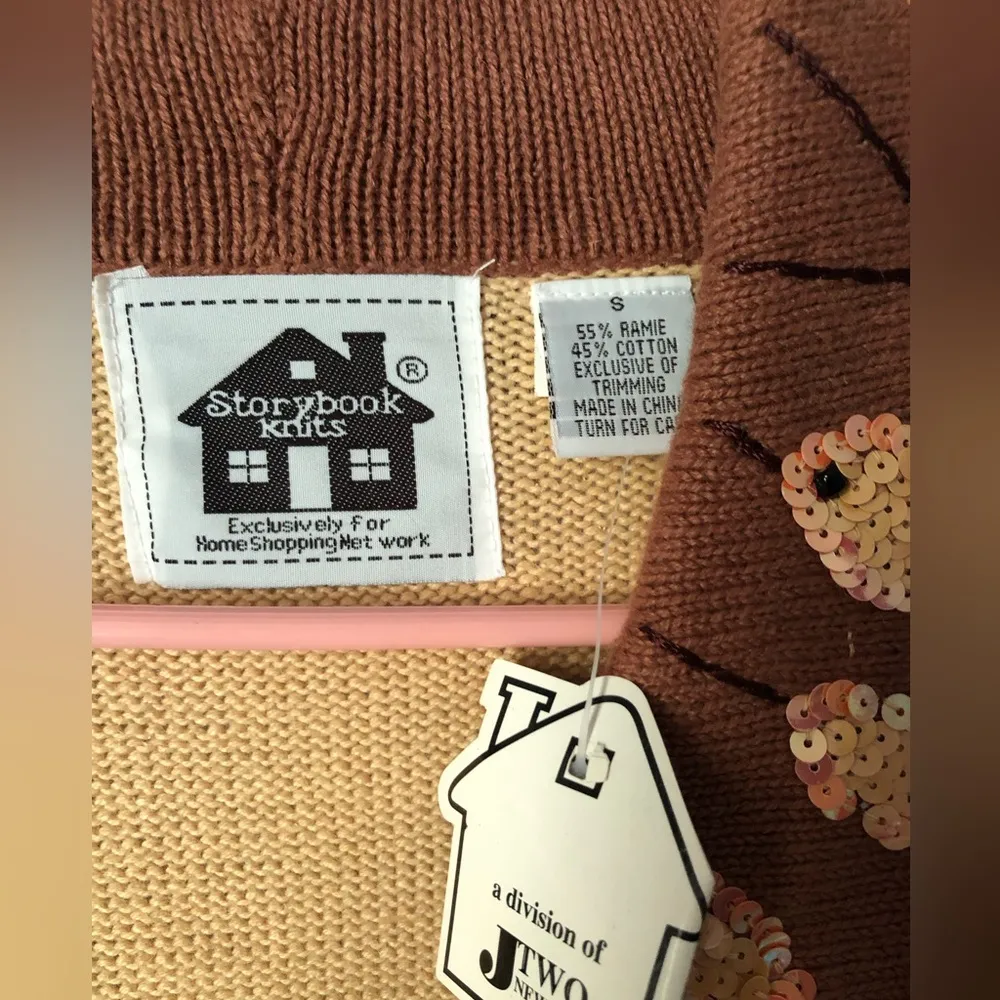 New Storybook Knits Women Sweater sz S button up Butterfly Embellished Cardigan - Image 6