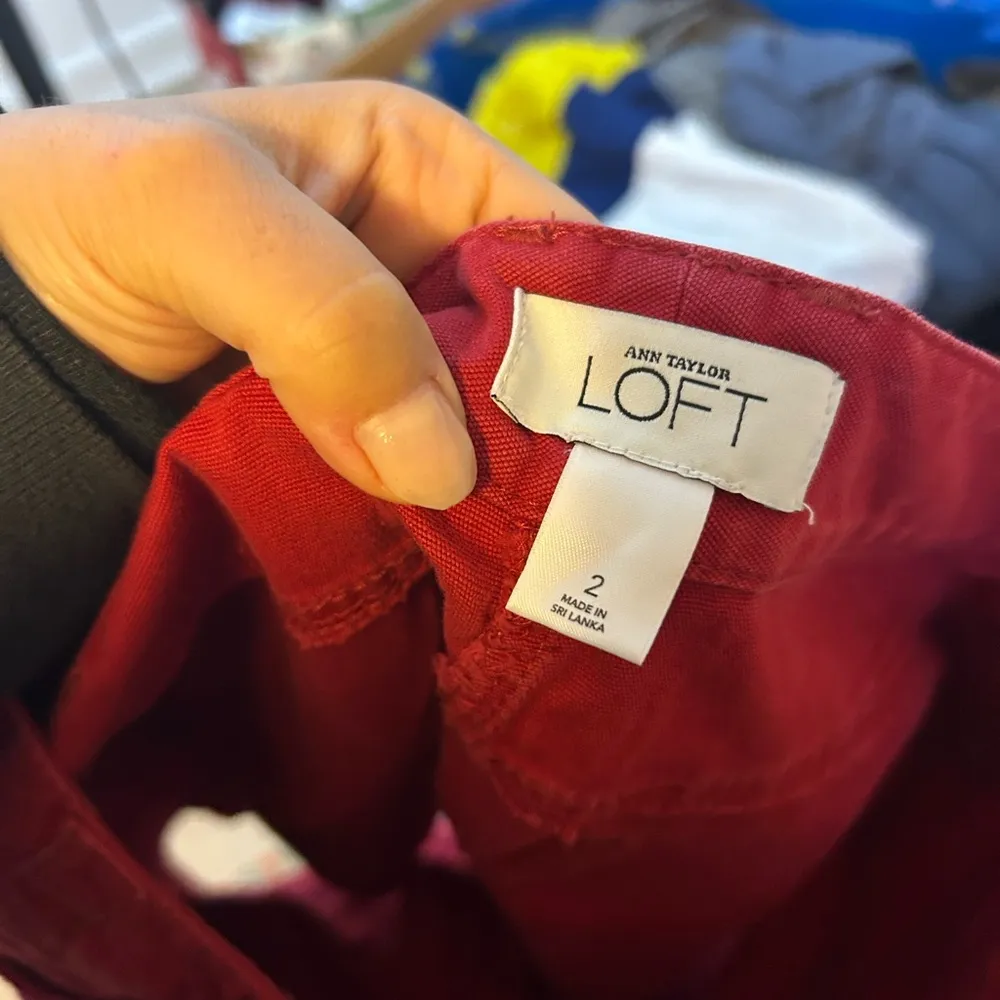 Loft  Red Cargo Chino Shorts - Image 3