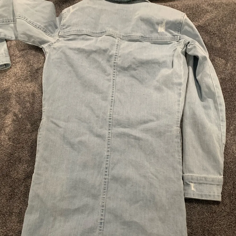 Pretty Little Thing Super Distressed Denim Shirtdress size 0 - Image 11