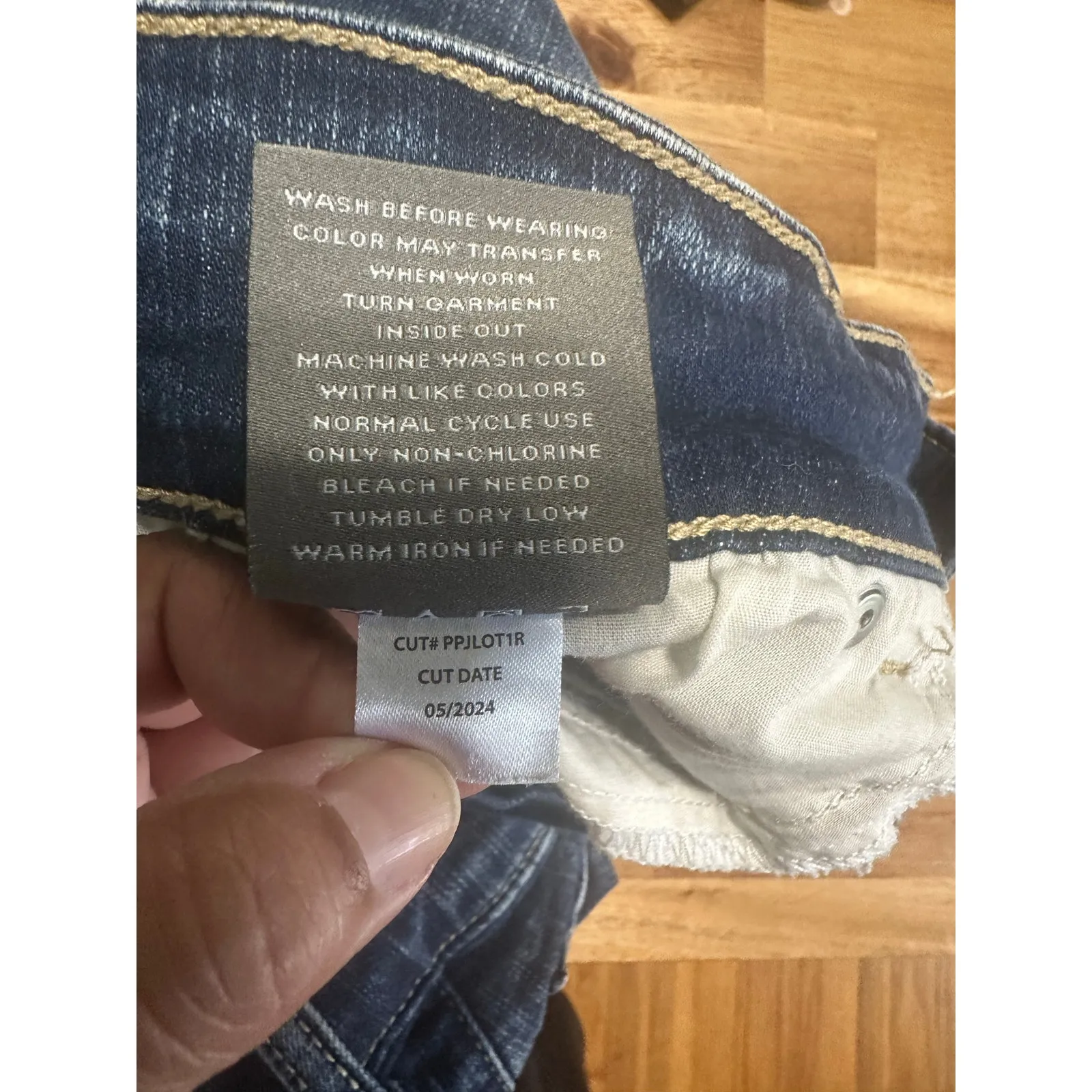 Torrid  Feel the Fit Straight Jeans – Size 20R - Image 10