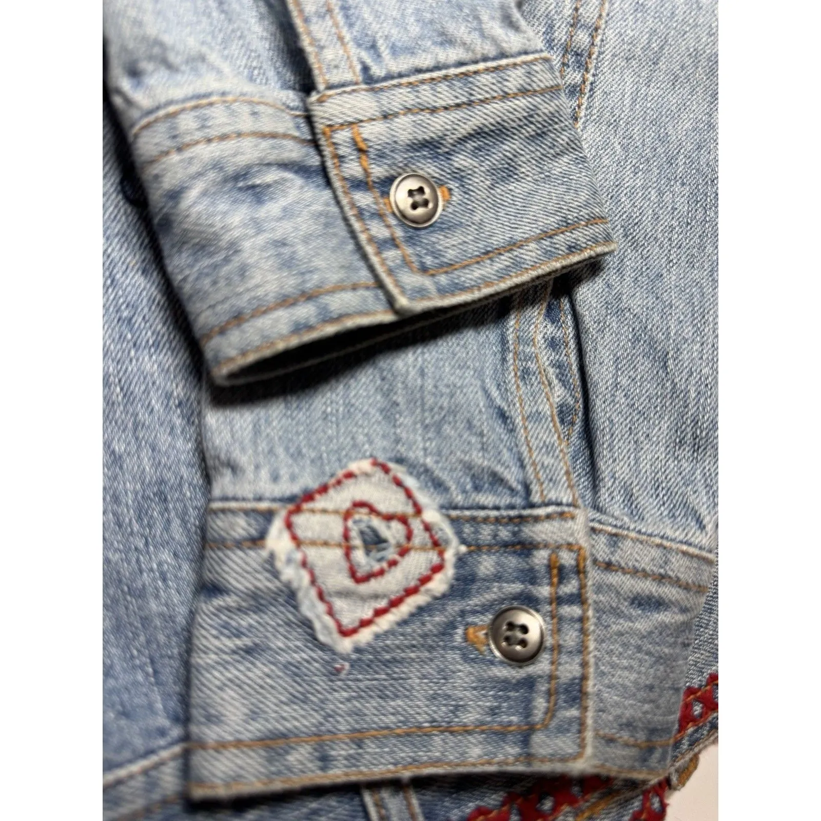 Chico's Sz 1  Jean Denim Art-to-Wear Floral Jacket embroidered full zip - Image 8