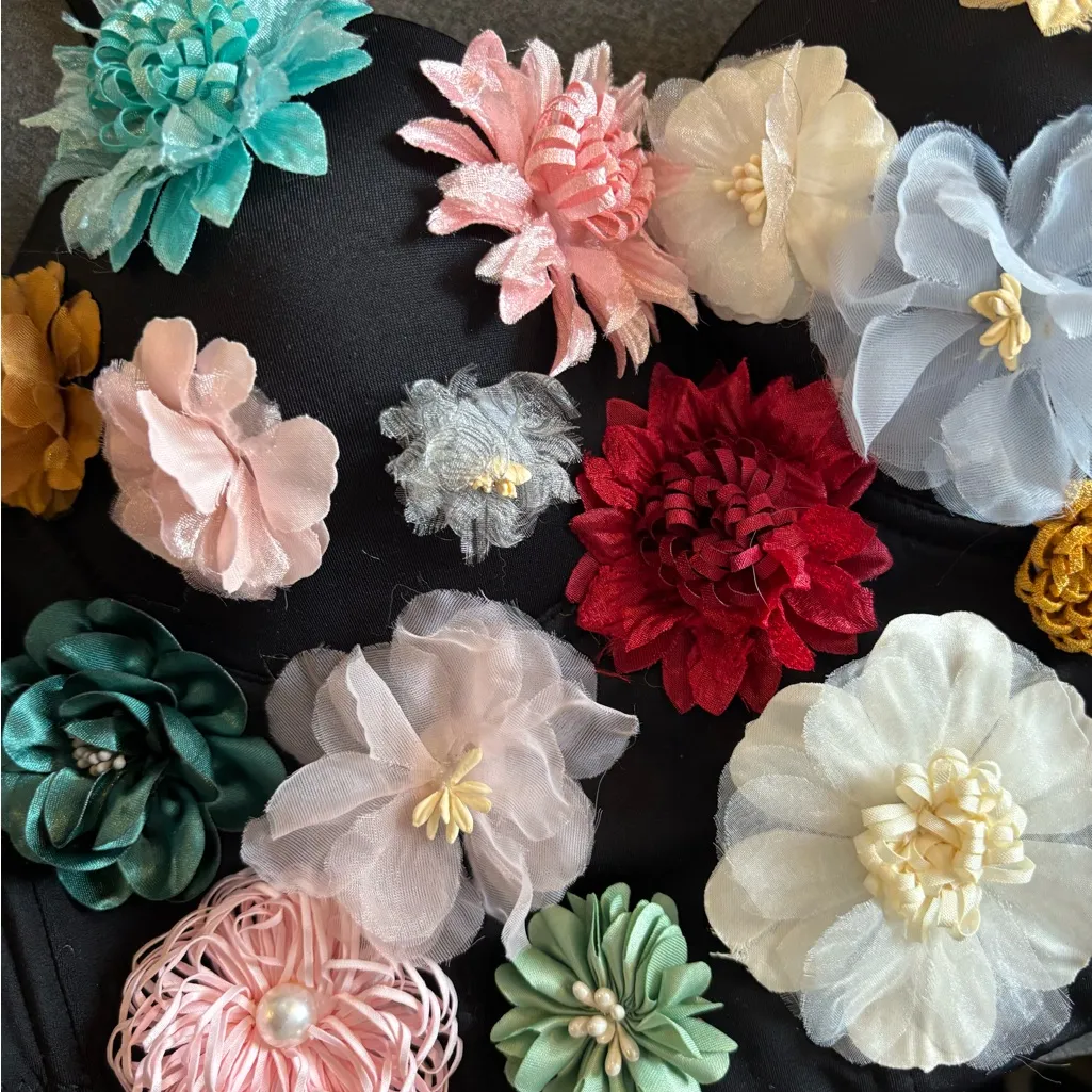 Custom Made Bralette/Bustier Sz M 3D Floral Black Pastels Molded Underwire Cups Size M - Image 5