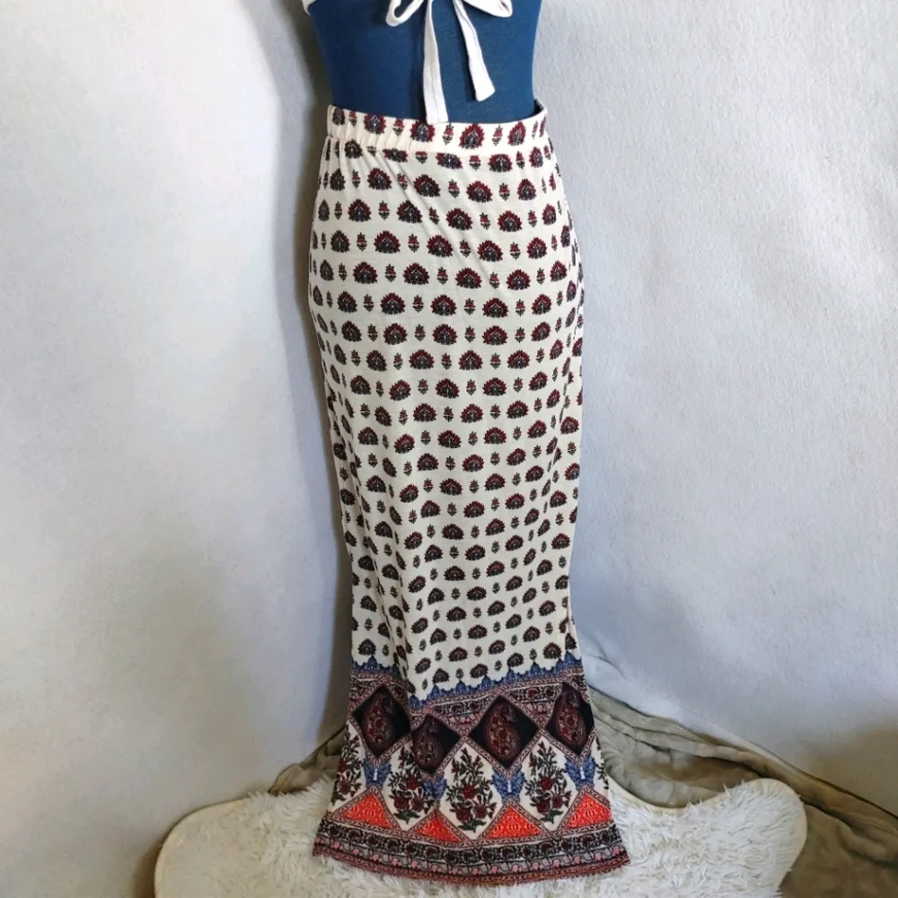 No Comment Boho Print Paisley Floral Maxi Skirt - Image 4