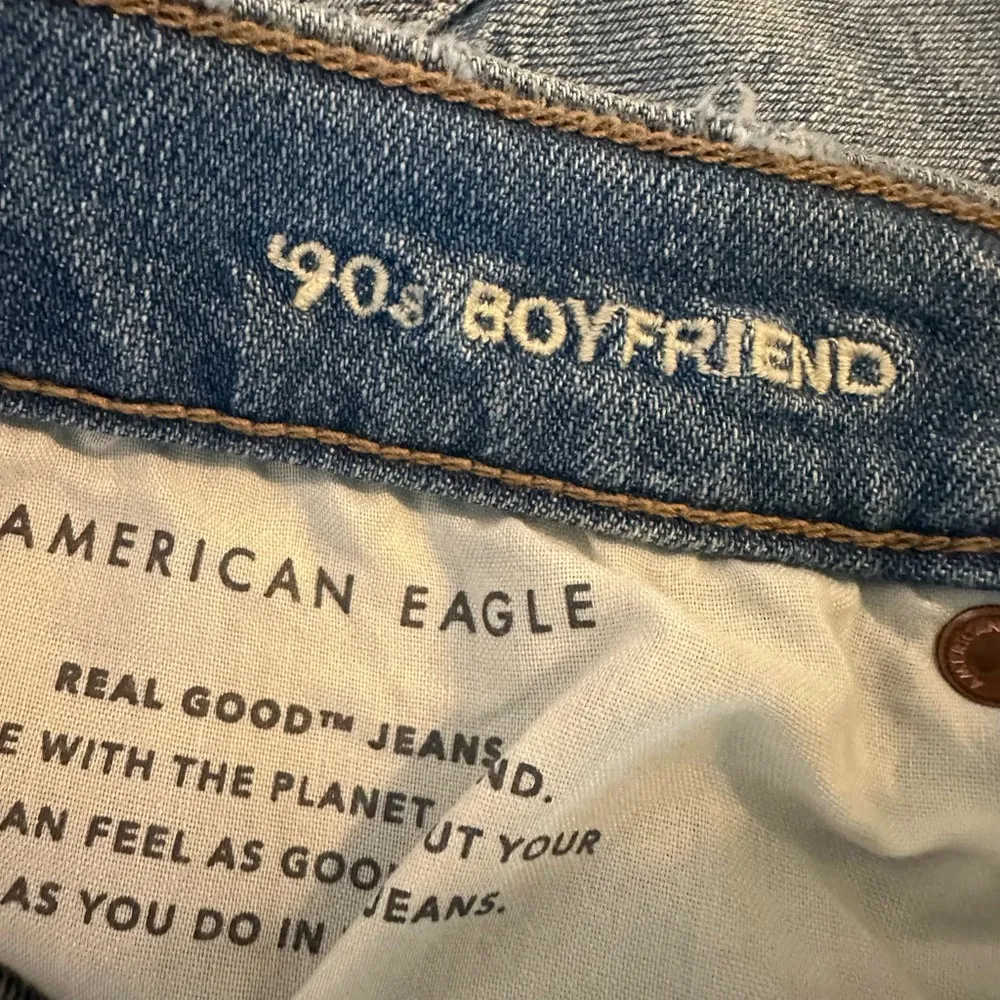 American Eagle Distressed High Rise 90's Boyfriend Women's size 12x-longJeans - Image 3