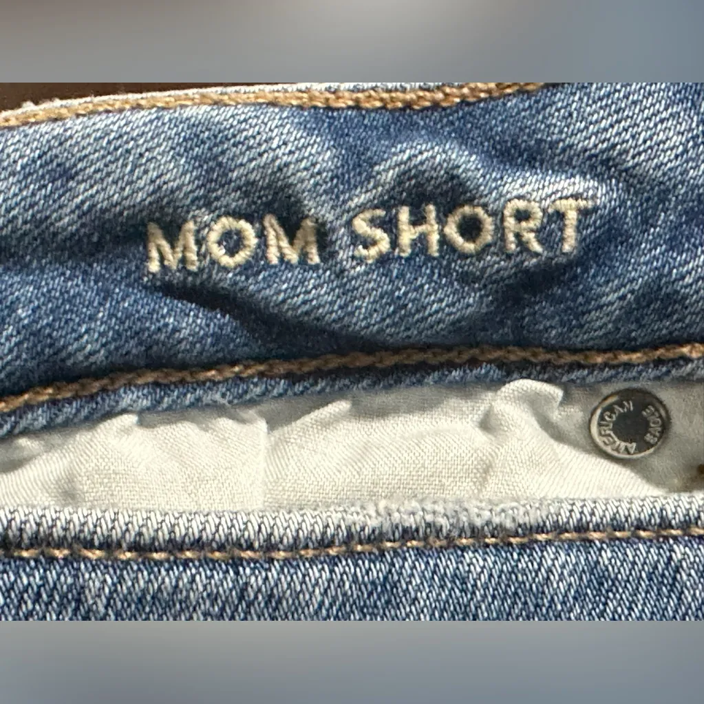 AMERICAN EAGLE cuffed mom shorts size 14 high rise stretch denim - Image 10